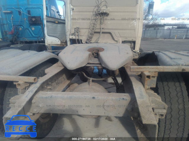2004 FREIGHTLINER FL70 1FUBBTAK34DM34439 image 6