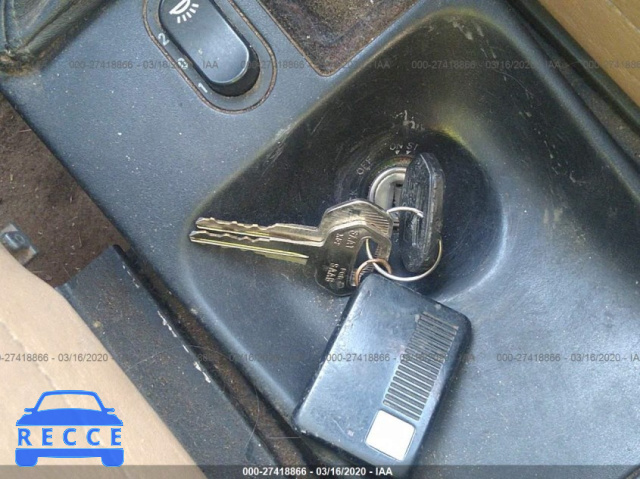 1992 SAAB 900 YS3AL75L5N7003684 image 10