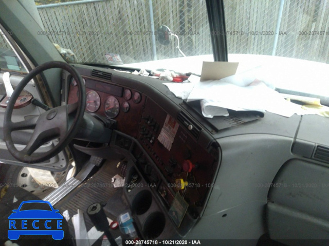2004 FREIGHTLINER ST120  1FUJBBCG14LM73440 image 4