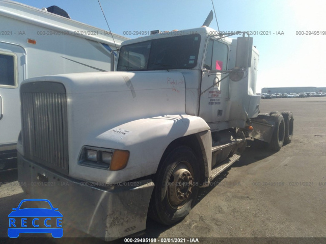 2000 FREIGHTLINER FLD FLD120 1FUYDDYB6YMF50890 image 1