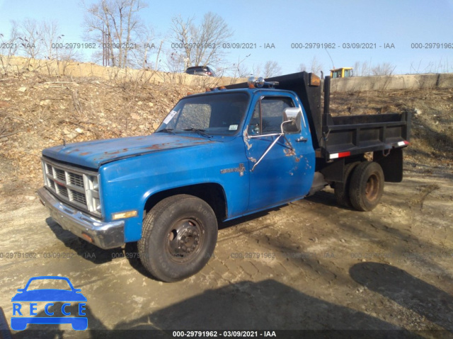 1985 CHEVROLET C30  1GBHC34M3FJ175083 Bild 1