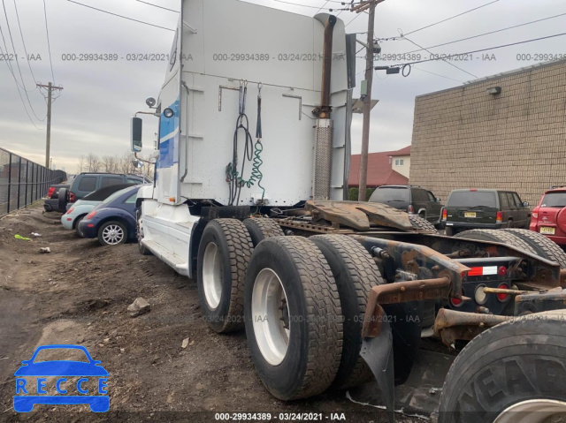 2001 FREIGHTLINER MEDIUM CONVENTIONAL CST120 1FUY0SEB41LG94633 image 2