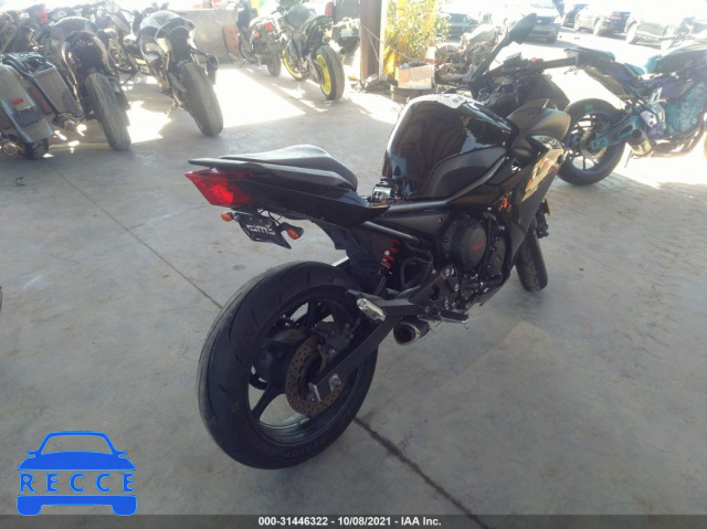 2011 YAMAHA FZ6 R JYARJ18E6BA006937 Bild 3