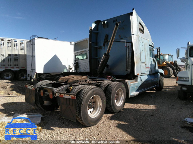 2004 FREIGHTLINER ST120 ST120 1FUJBBAV84LM68477 image 3