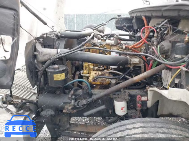 2001 FREIGHTLINER FL70 FL70 1FVABTAK91HF61047 image 8
