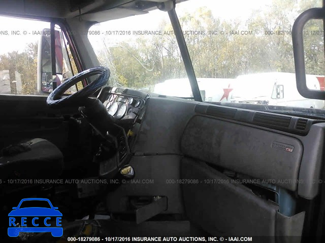 2002 FREIGHTLINER ST120 ST120 1FUJBBCG22LH93060 image 4