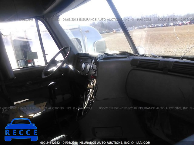 2002 FREIGHTLINER ST120 ST120 1FUJBBCG02LJ07787 image 4