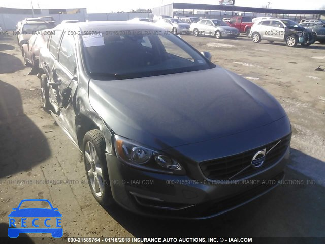 2017 VOLVO V60 T5/PREMIER YV140MEK7H1362460 image 0