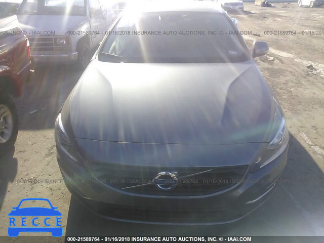 2017 VOLVO V60 T5/PREMIER YV140MEK7H1362460 image 9