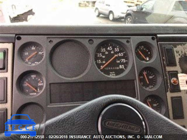 2000 FREIGHTLINER FL70 FL70 1FV6HFAA8YHF77876 image 5
