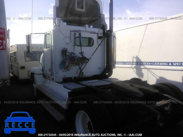 2000 FREIGHTLINER FLD FLD120 1FUWDMDA6YPF77736 image 2