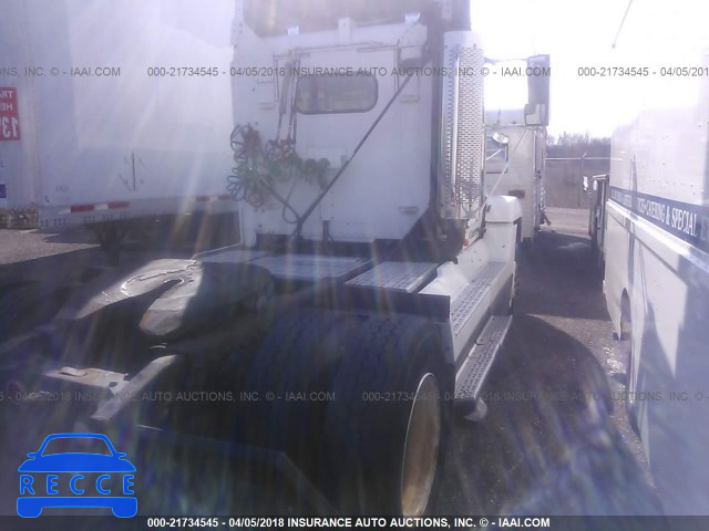 2000 FREIGHTLINER FLD FLD120 1FUWDMDA6YPF77736 image 3