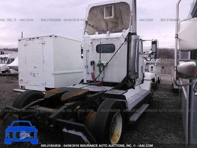 2000 FREIGHTLINER CONVENTIONAL FLD120 1FUWDMDA5YPF87125 image 3