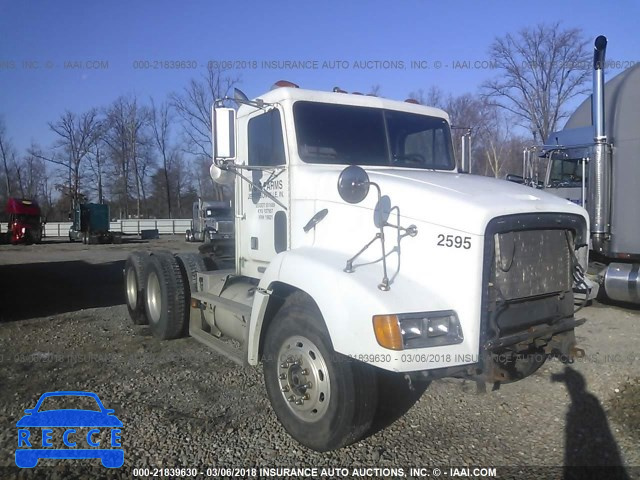 2001 FREIGHTLINER FLD FLD112 1FUJACAS41LH16821 image 0
