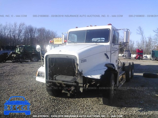 2001 FREIGHTLINER FLD FLD112 1FUJACAS41LH16821 image 1