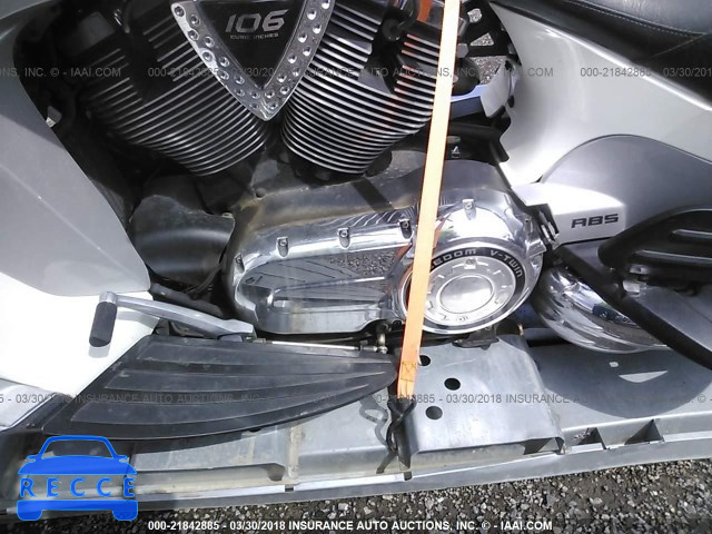 2011 VICTORY MOTORCYCLES VISION TOUR 5VPSW36N2B3006235 image 8