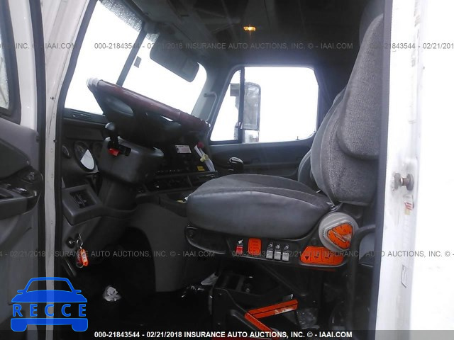 2010 FREIGHTLINER ST120 ST120 1FUJBBDRXADAP2896 image 4