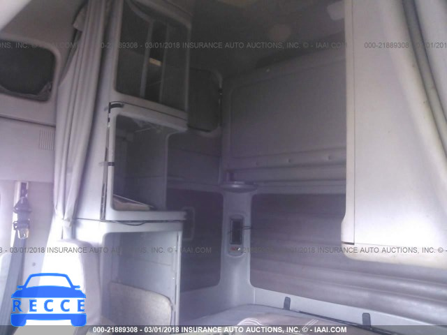 1999 FREIGHTLINER CONVENTIONAL FLC120 1FUYSDYB7XL927945 Bild 4