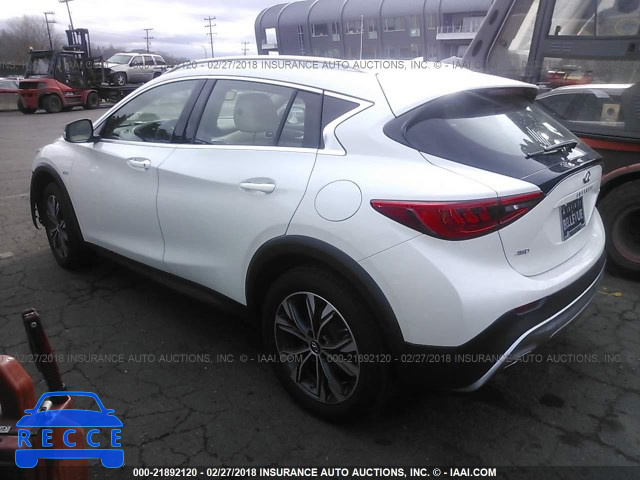 2018 INFINITI QX30 LUXURY/PREMIUM/SPORT SJKCH5CR6JA047104 image 2