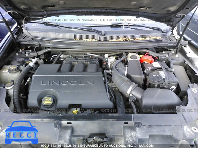 2011 LINCOLN MKT 2LMHJ5AR4BBJ53220 image 9