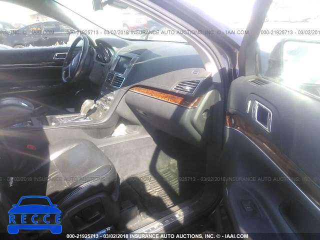 2011 LINCOLN MKT 2LMHJ5AR2BBJ51465 image 4