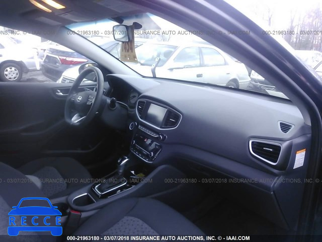 2017 HYUNDAI IONIQ BLUE KMHC65LCXHU029178 image 4