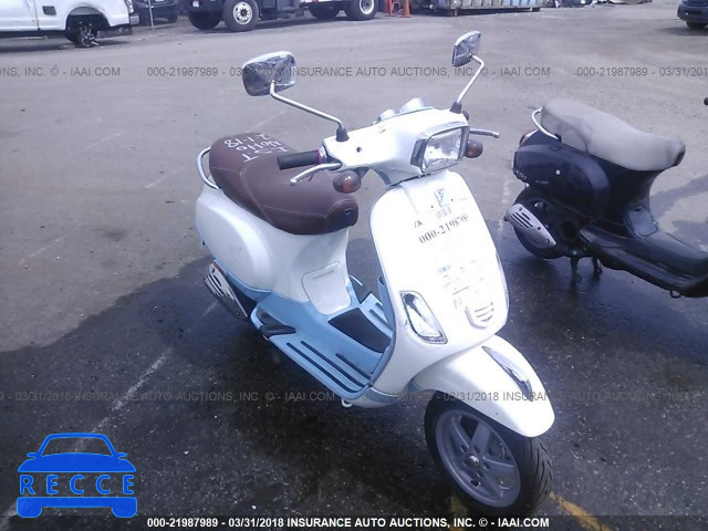 2011 VESPA LX 150IE ZAPM688F5B5400339 Bild 0