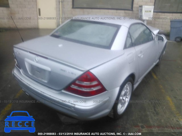 2002 MERCEDES-BENZ SLK 32 AMG KOMPRESSOR WDBKK66F82F261182 Bild 3