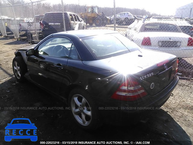 2002 MERCEDES-BENZ SLK 320 WDBKK65F32F242802 image 2