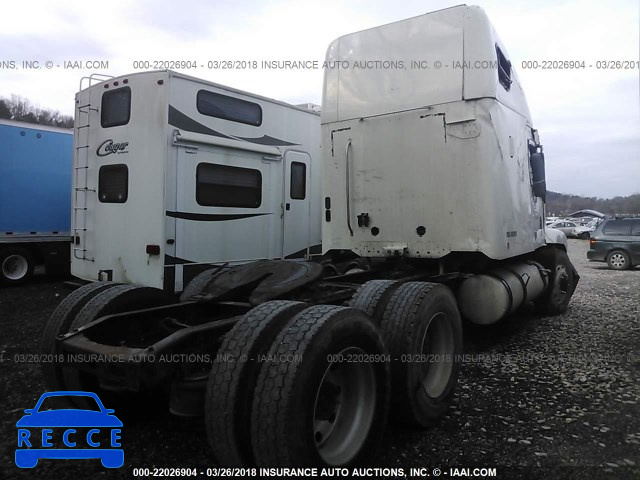 2004 FREIGHTLINER ST120 ST120 1FUJBBCK04LN17173 image 3