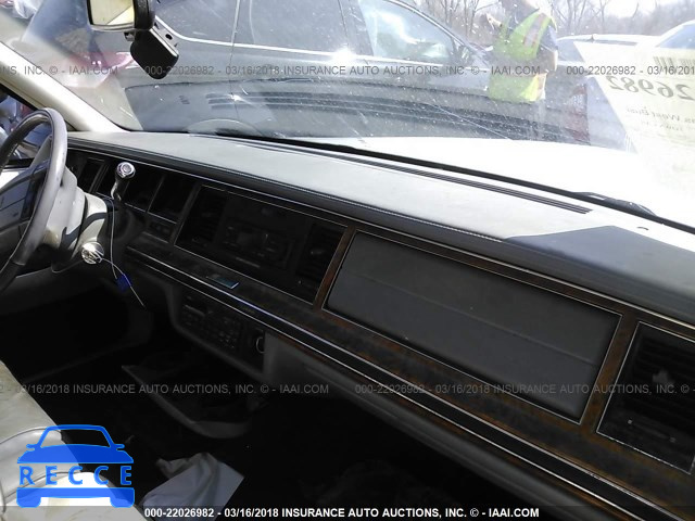 1993 LINCOLN TOWN CAR SIGNATURE/JACK NICKLAUS 1LNLM82W7PY728570 зображення 4