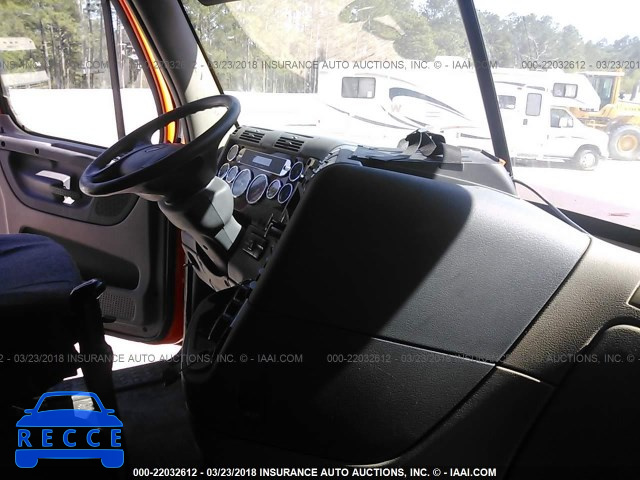 2011 FREIGHTLINER CASCADIA 125 1FUJGLDV2BLBD9045 image 4