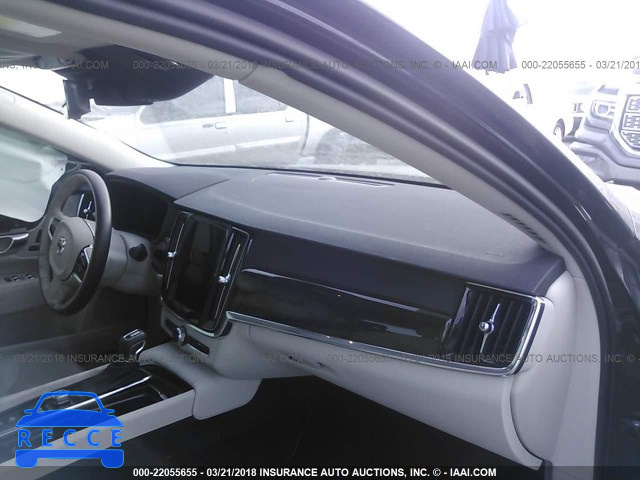 2018 VOLVO S90 T5/MOMENTUM LVY982MK2JP015978 image 4