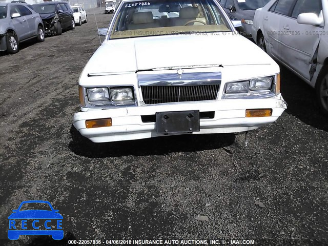1988 CHRYSLER LEBARON TOWN AND COUNTRY 1C3BC59EXJF213696 Bild 5