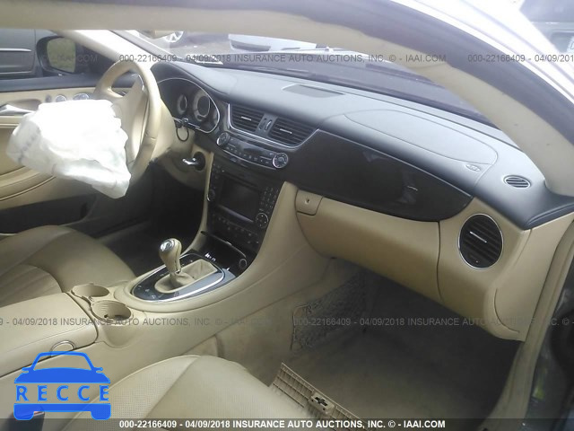 2009 MERCEDES-BENZ CLS 550 WDDDJ72X69A142352 зображення 4