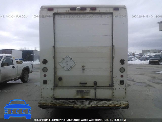 1998 FREIGHTLINER CHASSIS M LINE WALK-IN VAN 4UZA4FF46WC933085 image 7