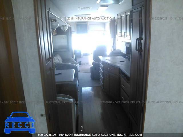 1999 FREIGHTLINER CHASSIS X LINE MOTOR HOME 4UZ6XFBC6XCF65196 image 4