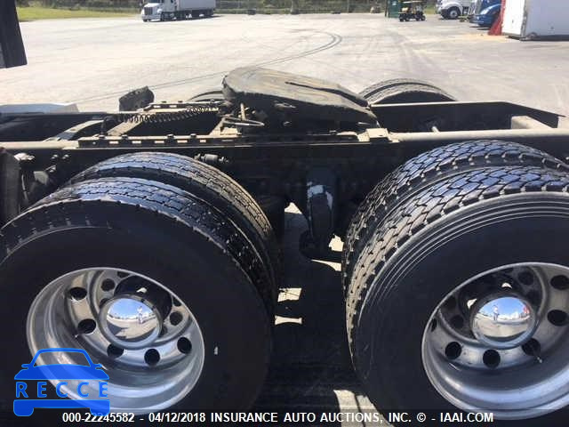2004 FREIGHTLINER CONVENTIONAL ST120 1FUJBBCK14LL98632 Bild 6