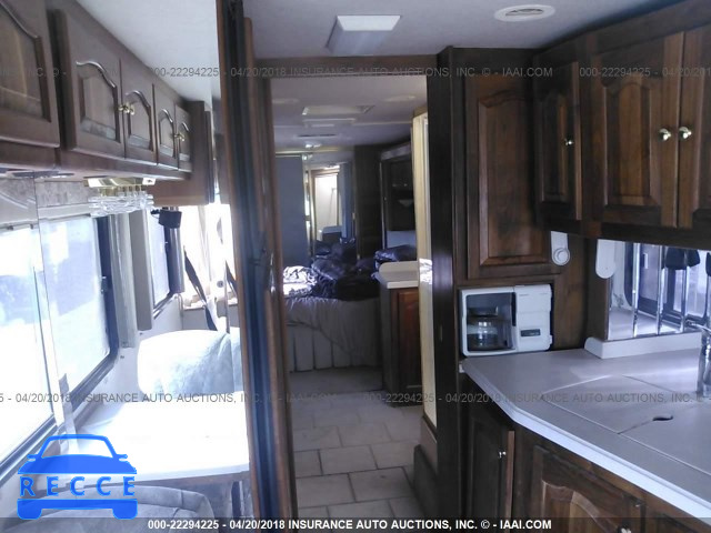 2001 FREIGHTLINER CHASSIS X LINE MOTOR HOME 4UZAAHBS21CJ04810 image 7