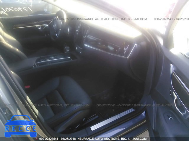 2018 VOLVO S90 T5/MOMENTUM LVY982MK7JP004491 image 4