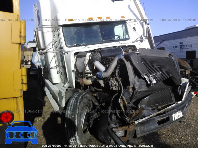 2000 FREIGHTLINER FLD FLD120 1FUYDSEB8YLF59377 image 0