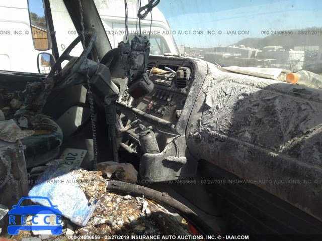 2011 FREIGHTLINER M2 106 HEAVY DUTY 1FVAC2BS5BDBB6332 image 4