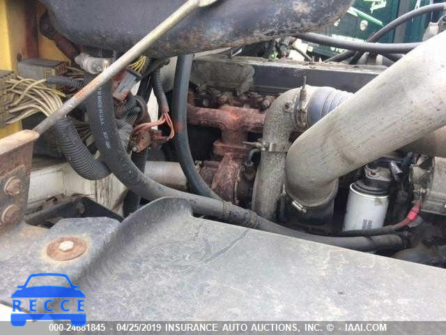 1999 FREIGHTLINER FL70 1FV6HFAC1XHA19030 image 9