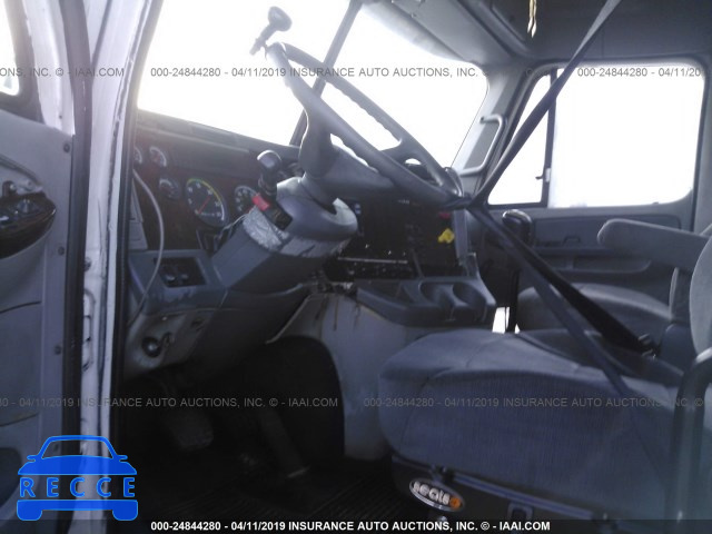 2005 FREIGHTLINER ST120 ST120 1FUJBBCG05LN69285 image 4