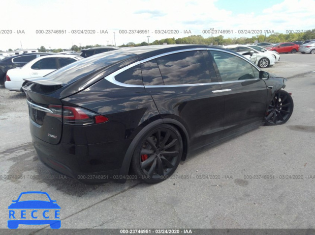 2018 Tesla Model X 5YJXCBE47JF111340 зображення 3