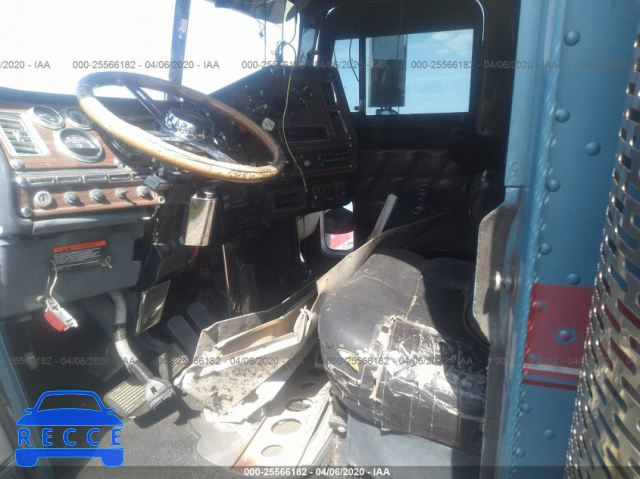 1999 FREIGHTLINER CONVENTIONAL 1FUPDSZB5XDA40351 image 4
