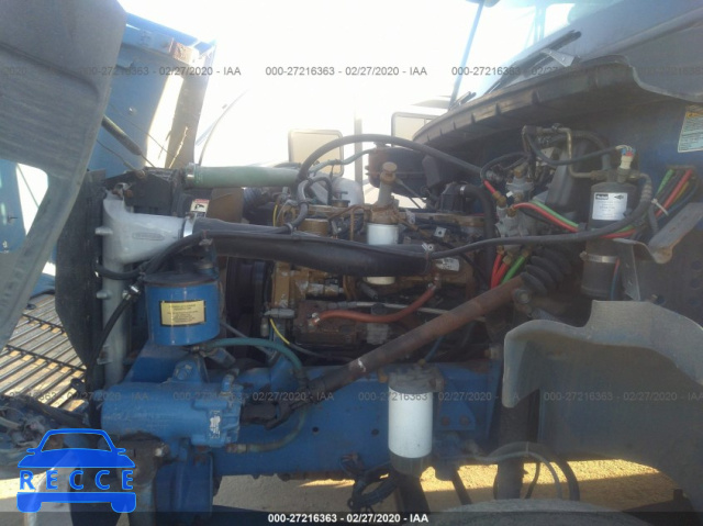 2000 FREIGHTLINER FL70 1FV6HJBA9YHG81925 image 8