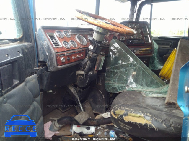 2000 FREIGHTLINER FLD 1FUPCXYB9YPB97477 image 4