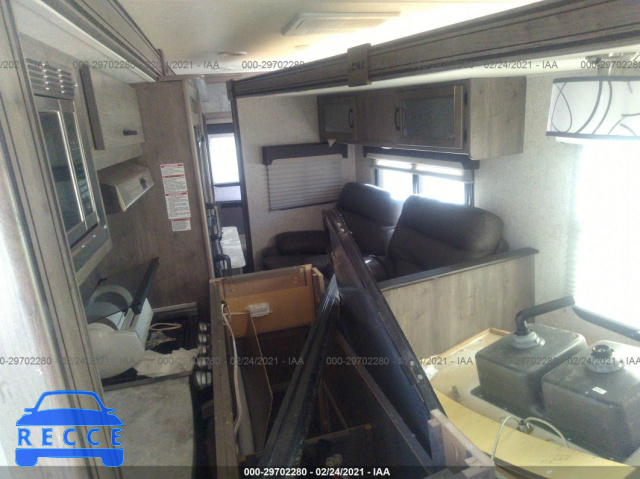 2019 COACHMEN TRAVEL  5ZT2CXUB9KS035081 image 9