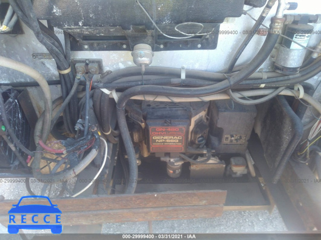 1997 FREIGHTLINER CHASSIS X LINE MOTOR HOME 4UZ6XJCC6VC883394 image 9